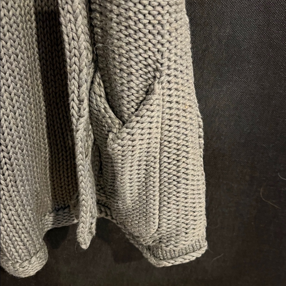 Banana Republic Taupe Cable Knit Sweater vest - Picture 4 of 4
